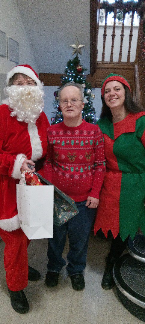 Santa comes to ASC (4)